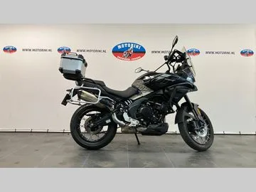 CFMoto 700 MT (2026) — foto 1