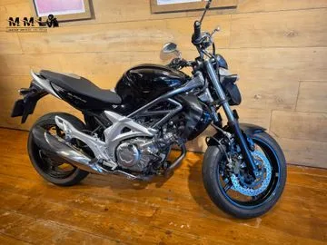 Suzuki SFV 650 Gladius (2009) — foto 1