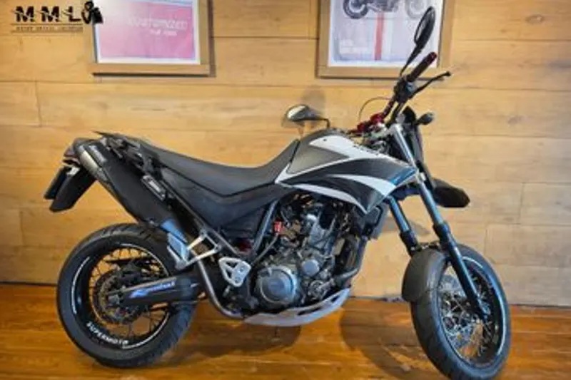 Yamaha XT660R (2010)