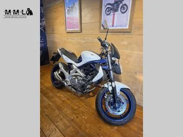 Suzuki SFV 650 Gladius (2011) — foto 1