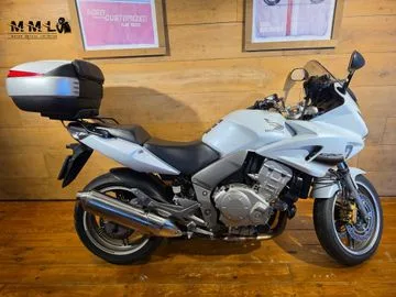 Honda CBF1000 (2011) — foto 1