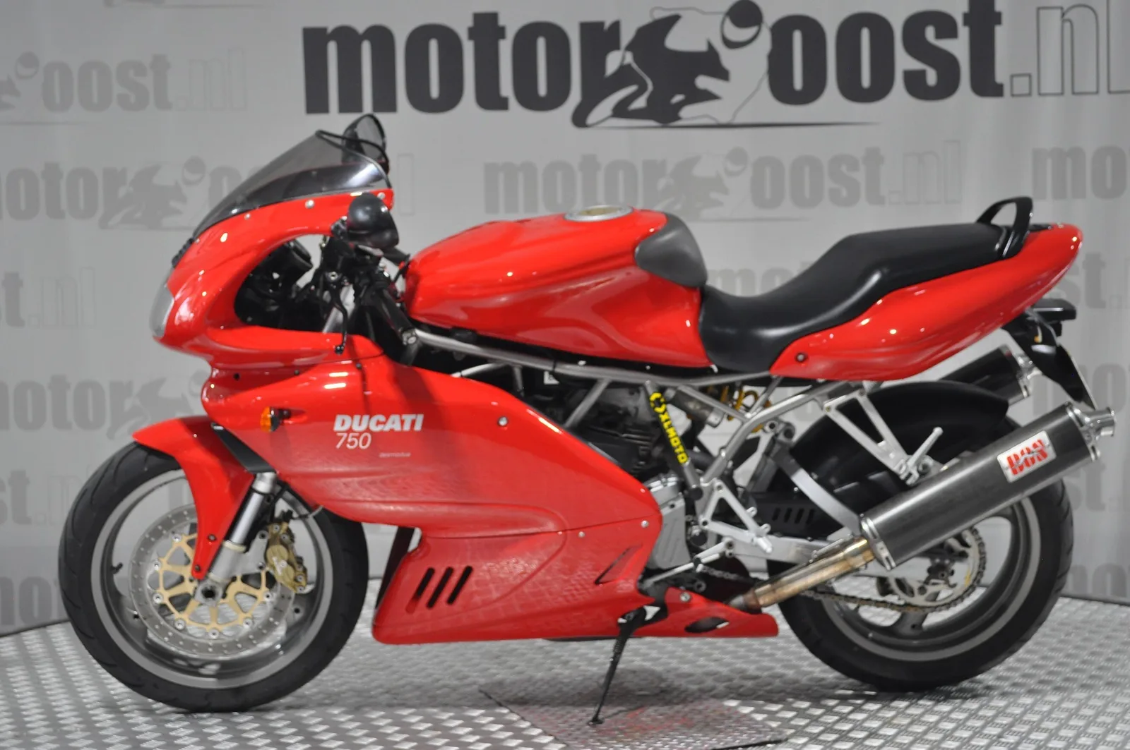 Ducati 750 (2002) — foto 1