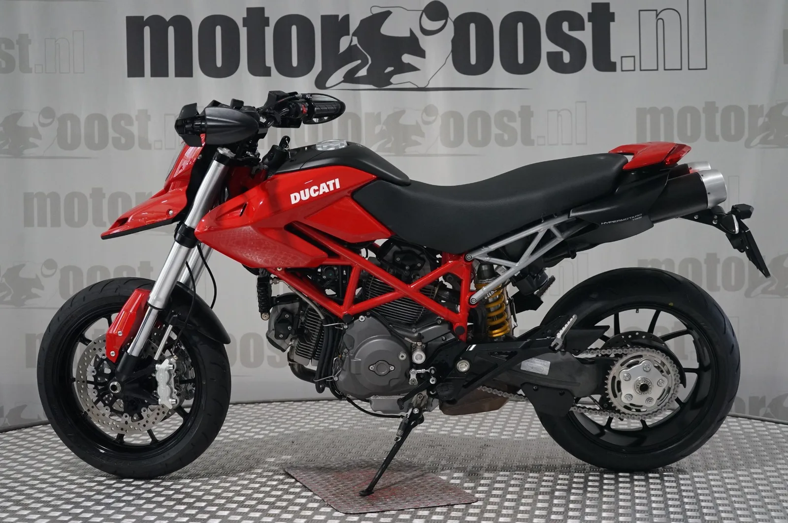 Ducati Hypermotard 796 (2010) — foto 1