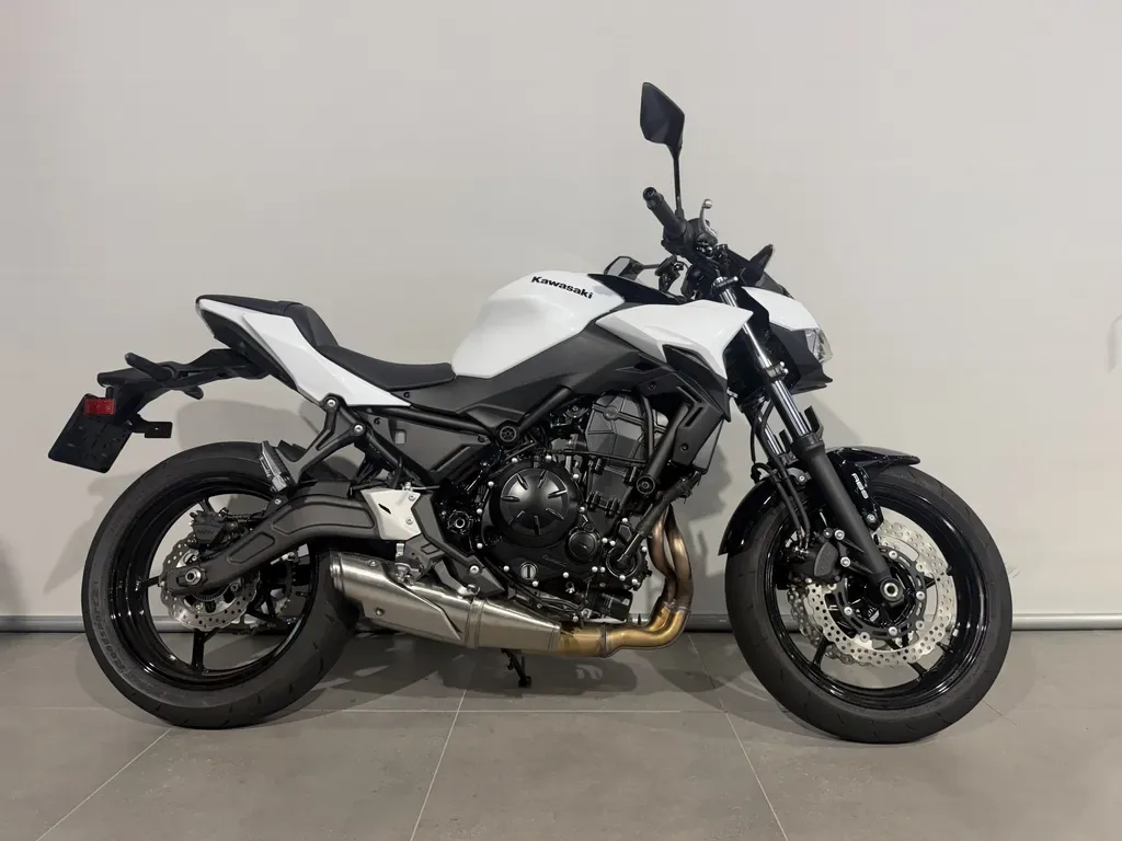 Kawasaki Z650 (2026) — foto 1
