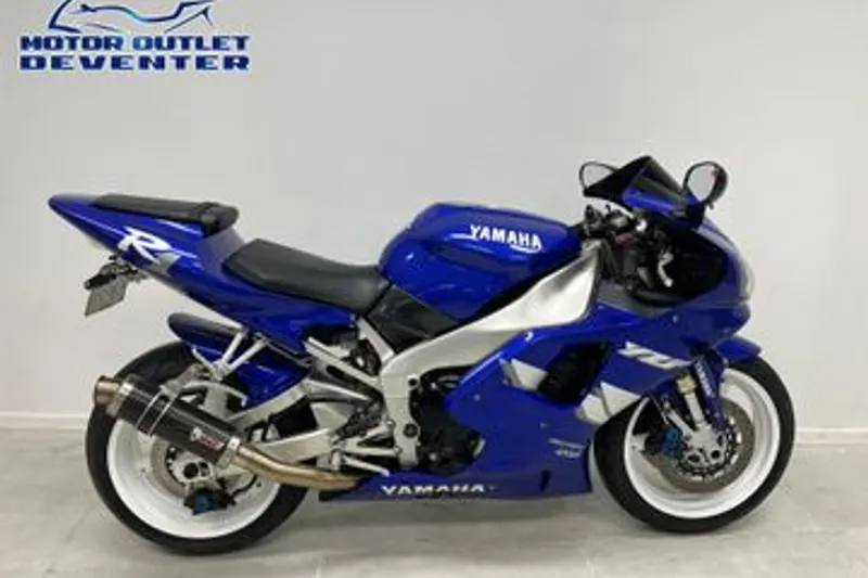 Yamaha YZF-R1 (1999)