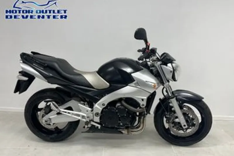 Suzuki GSR600 (2008)