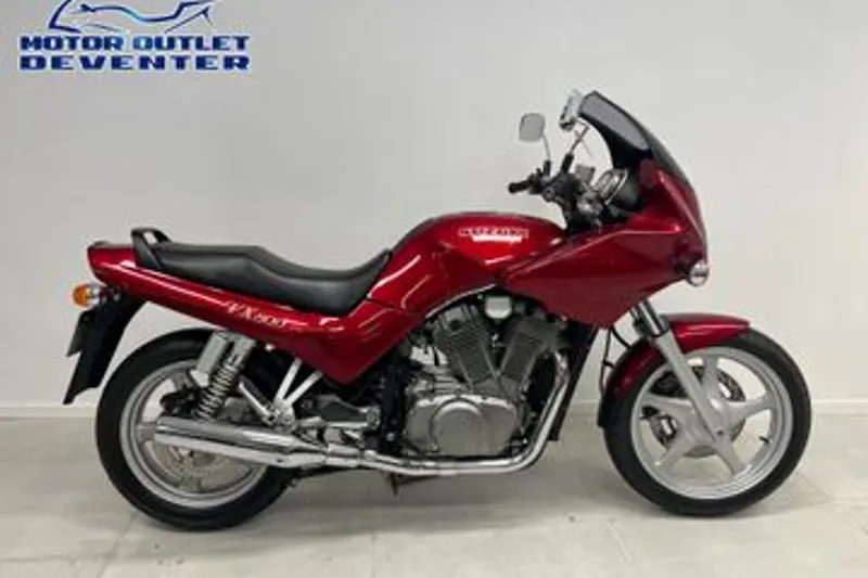 Suzuki VX 800 (1997)
