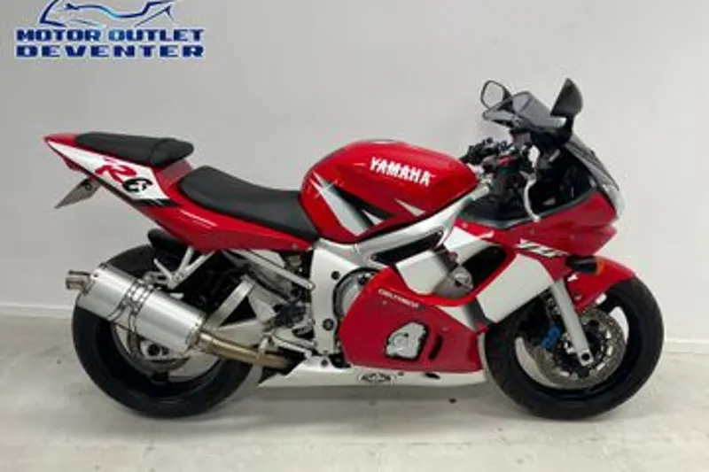 Yamaha YZF-R6 (2002)
