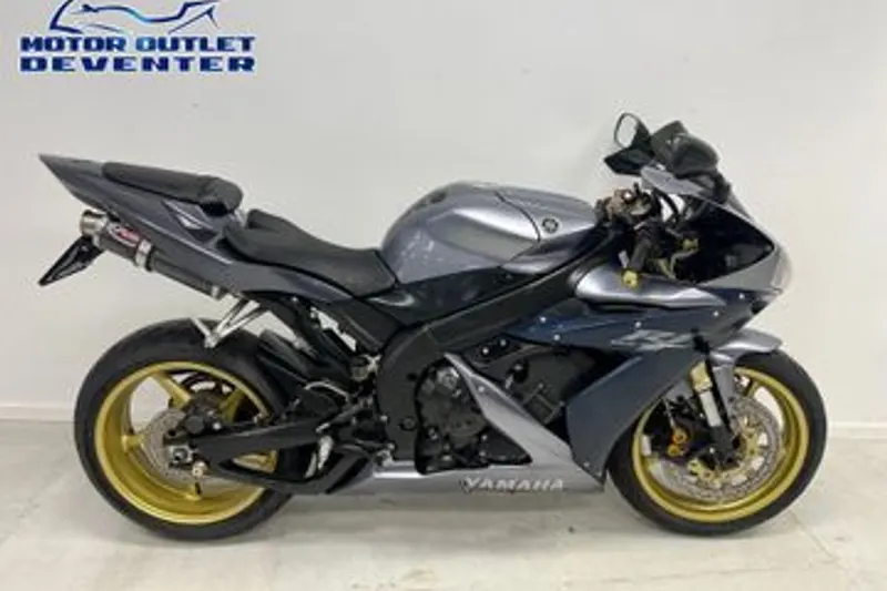 Yamaha YZF-R1 (2010)