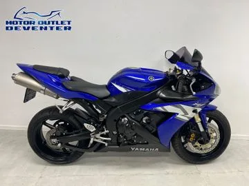 Yamaha YZF-R1 (2004) — foto 1