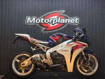 Honda CBR 1000 RR Fireblade (2011) — foto 1