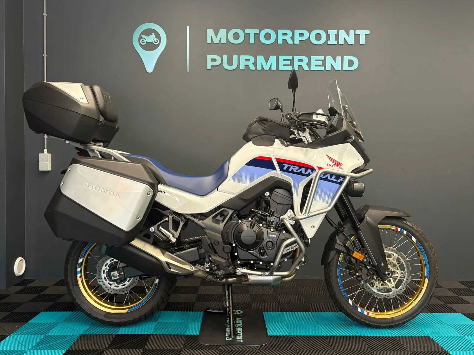 Honda Transalp 750 (2024) — foto 1