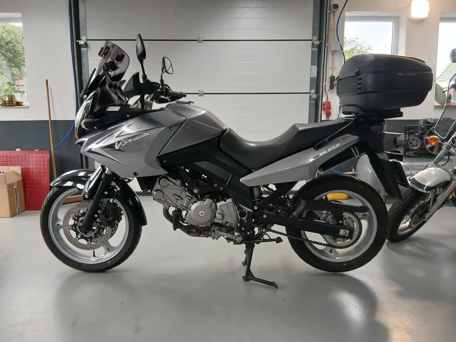 Suzuki V-Strom (2011) — foto 1