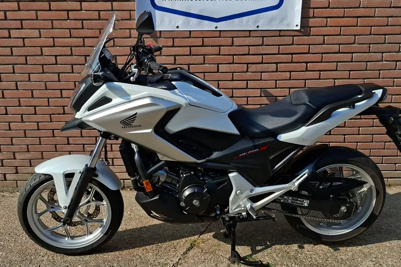 Honda NC750X (2016)