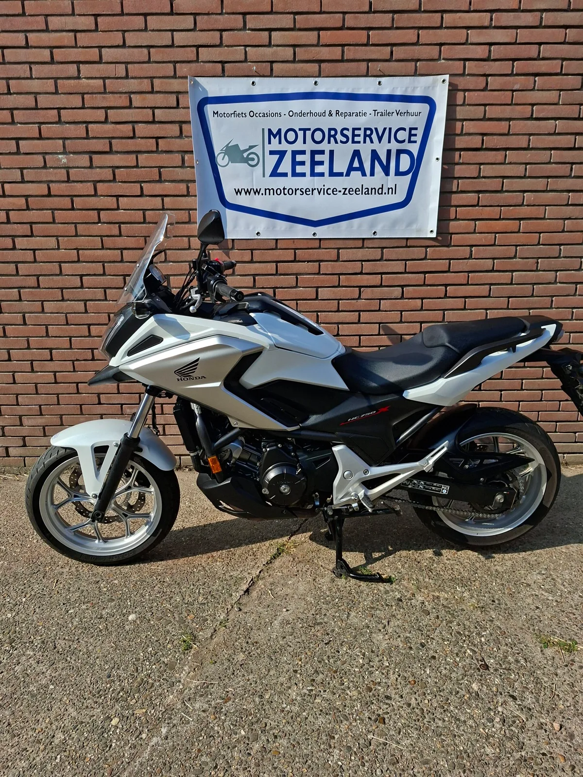 Honda NC750X (2016) — foto 1