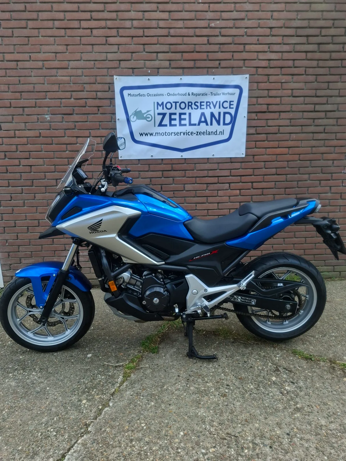 Honda NC750XA (2016) — foto 1
