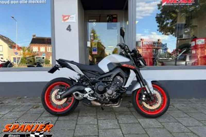 Yamaha MT-09 (2020)