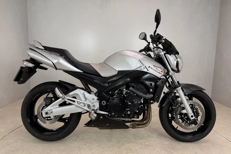 Suzuki Intruder C1500T (2013)