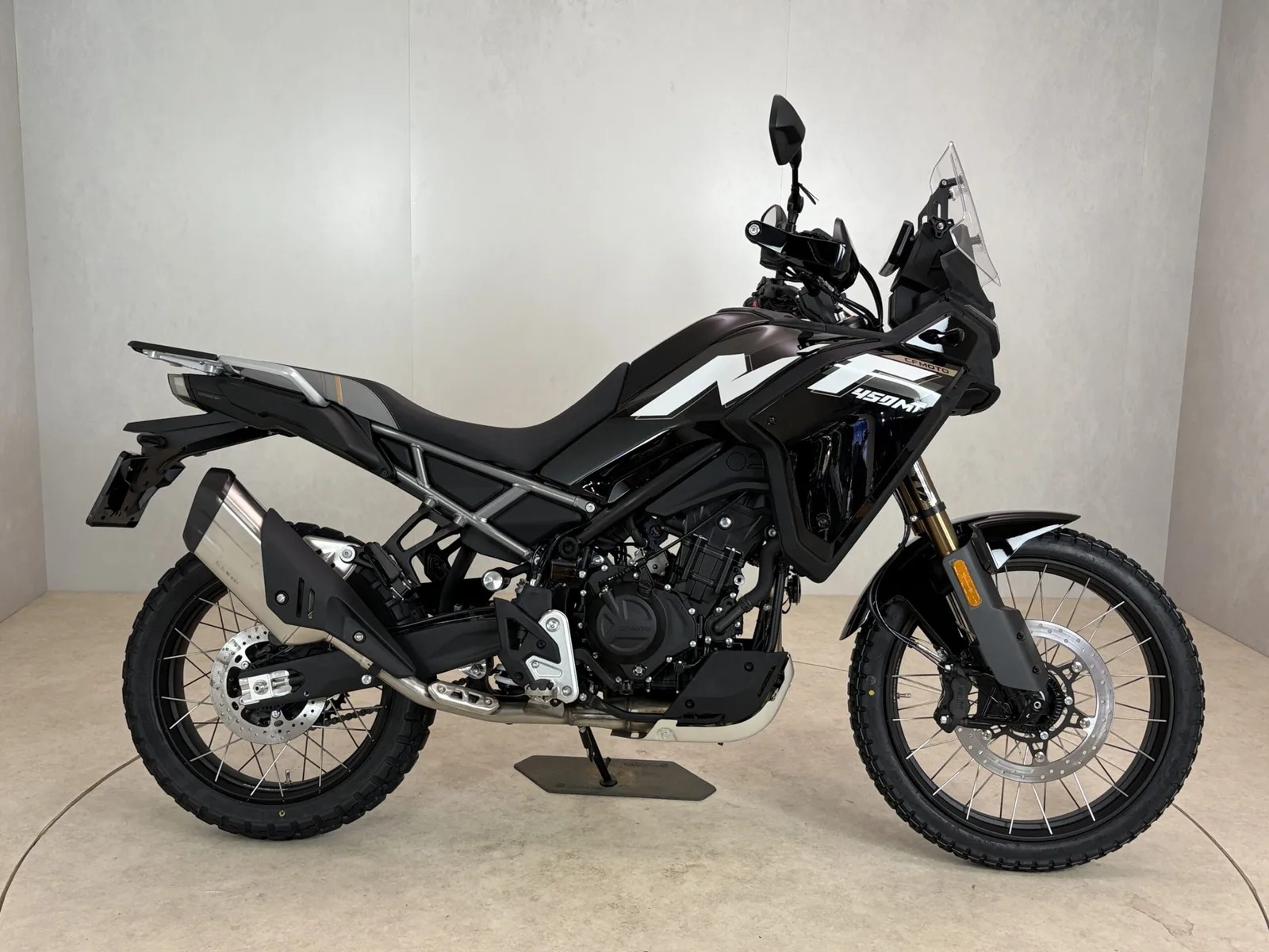 CFMoto 800NK (2026) — foto 1