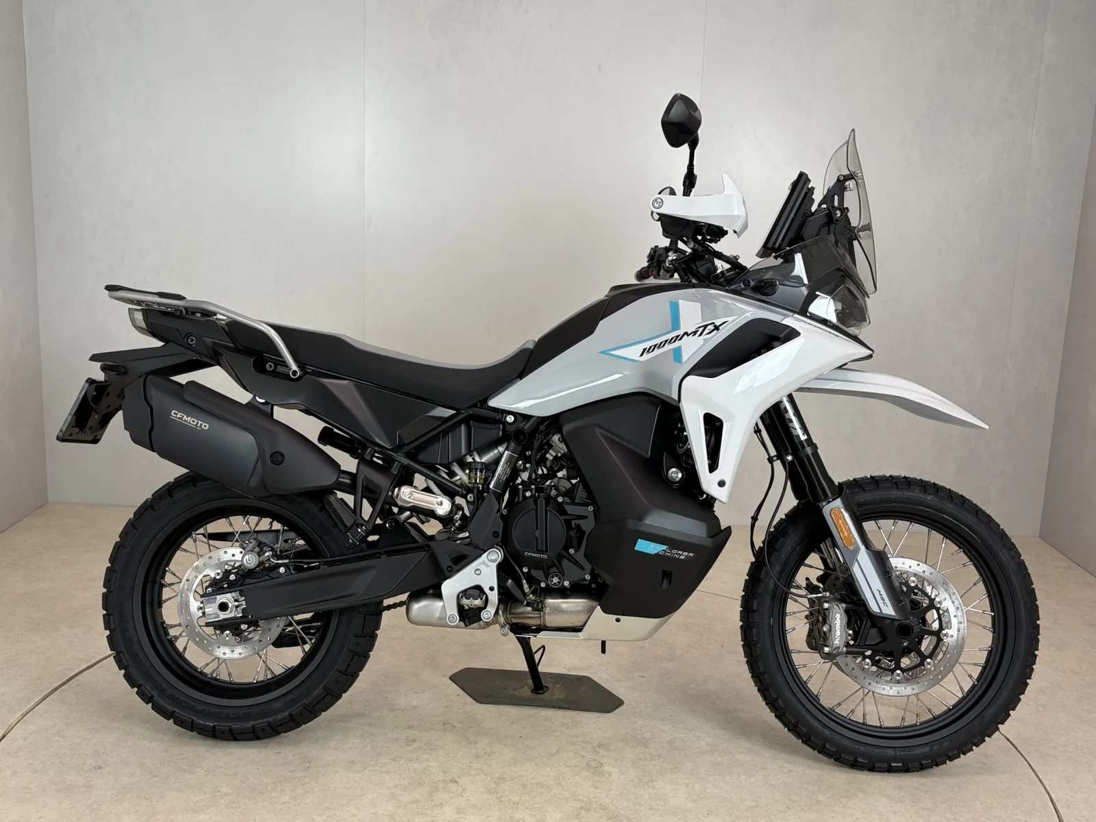 CFMoto 800 MT-X (2026) — foto 1