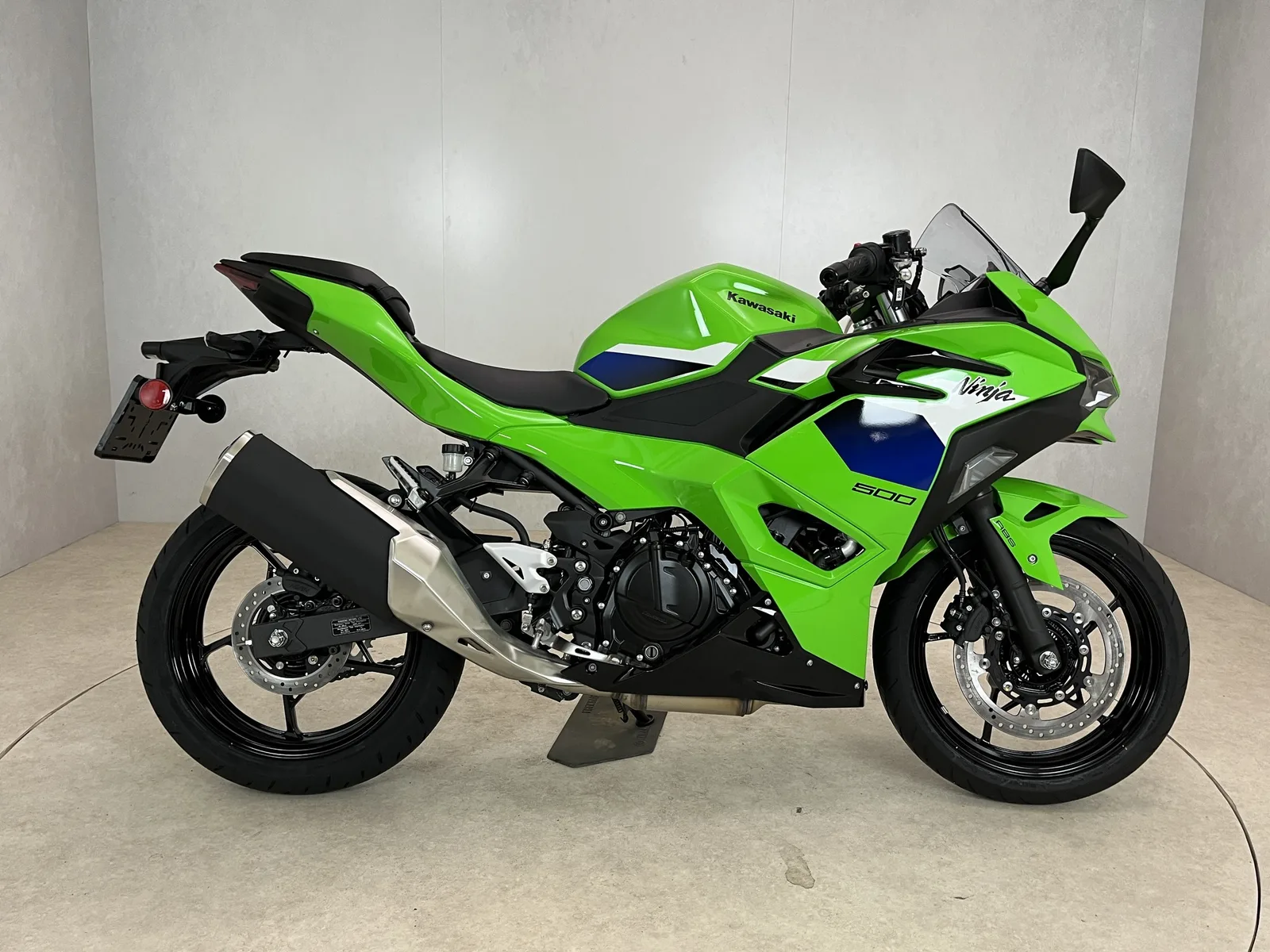 Kawasaki Ninja 500 (2026) — foto 1