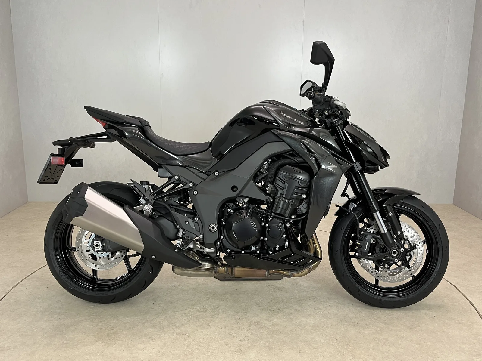 Kawasaki Z 1100 (2026) — foto 1