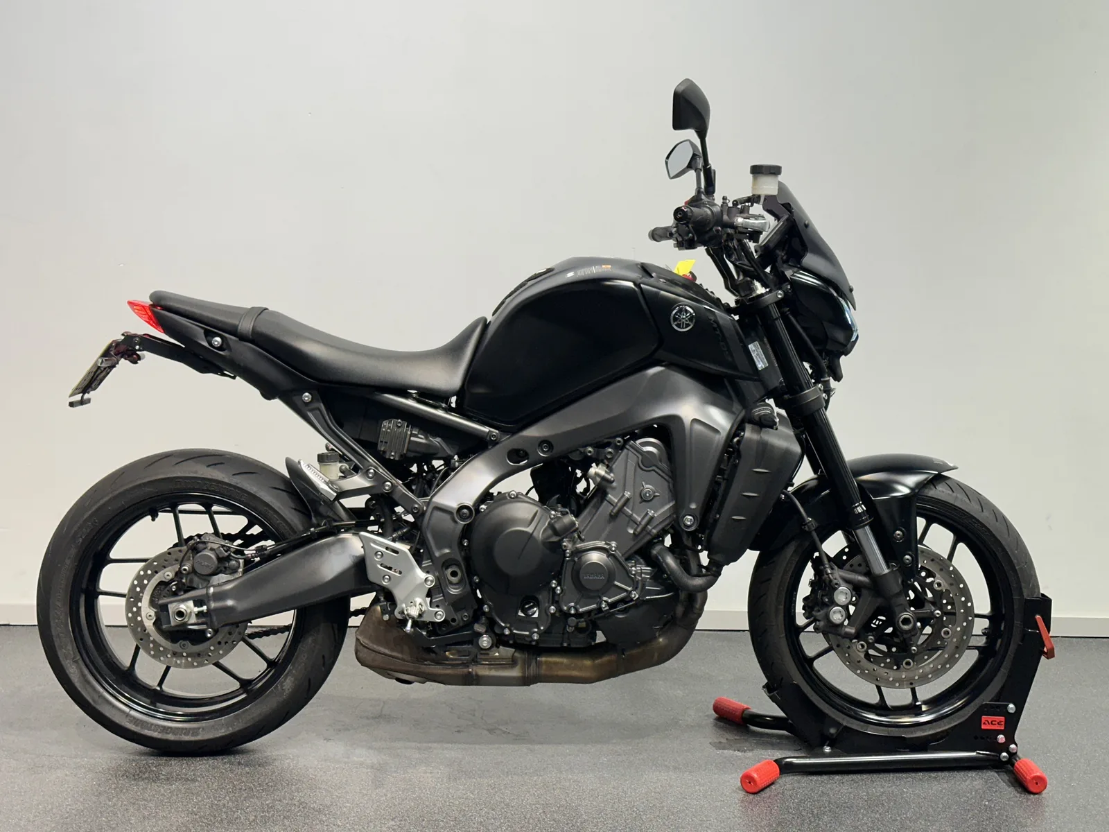 Yamaha MT-09 (2021) — foto 1