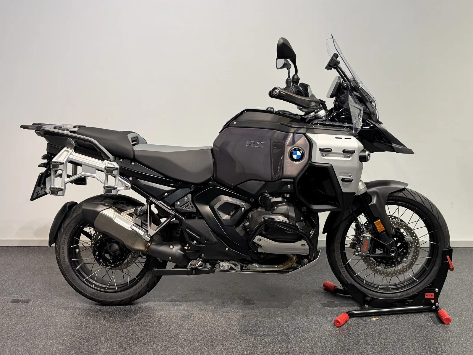 BMW R 1300 GSA ASA (2026) — foto 1