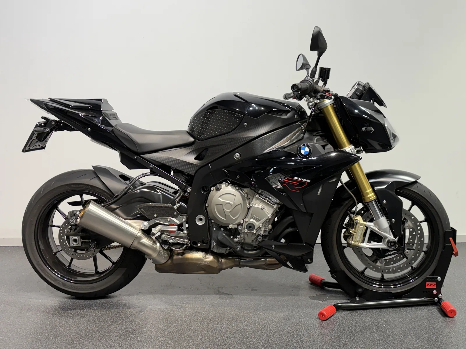 BMW S 1000 R (2016) — foto 1