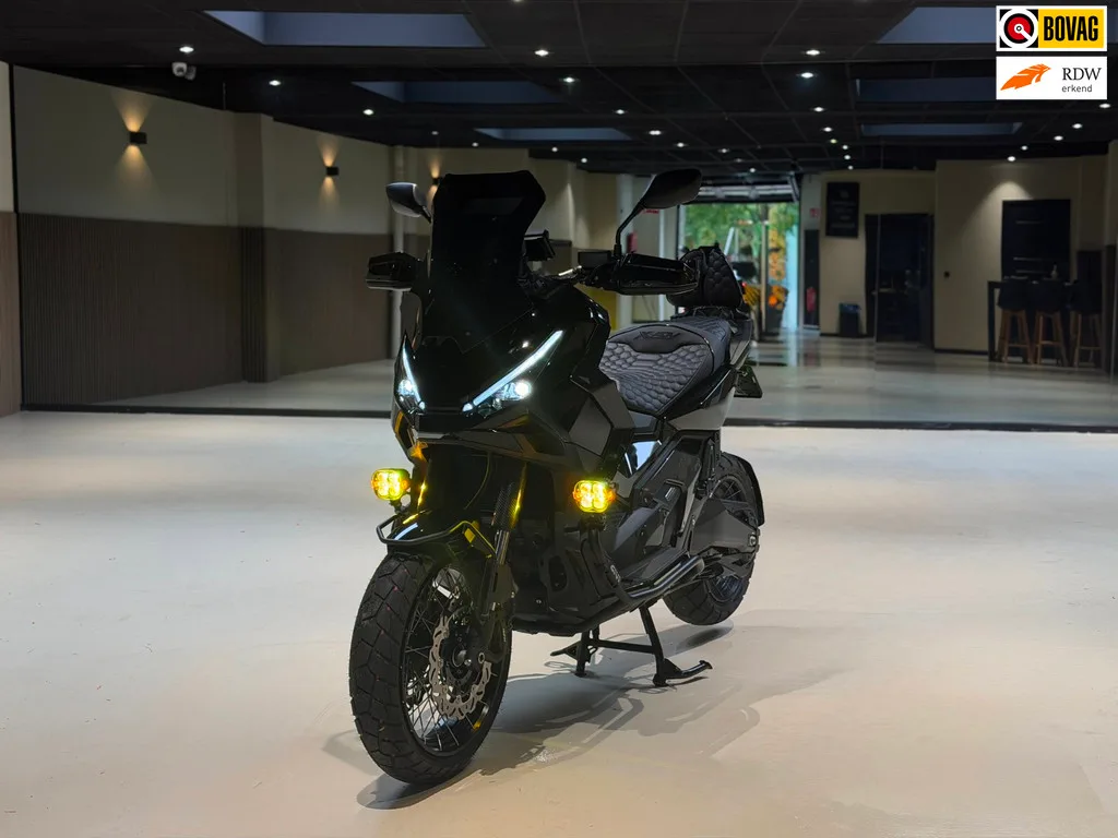Honda X-ADV (2026) — foto 1