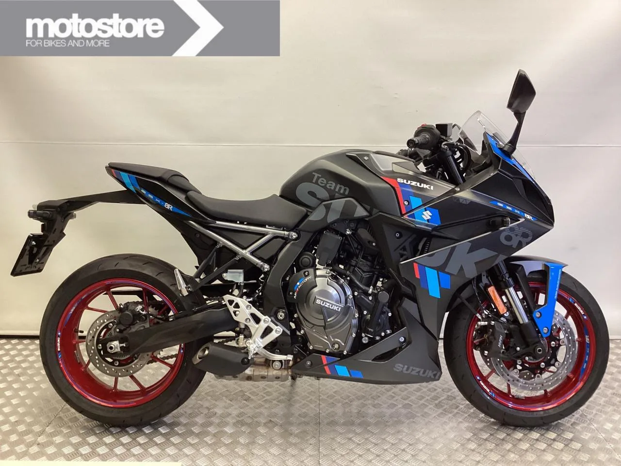 Suzuki GSX-8R (2026) — foto 1