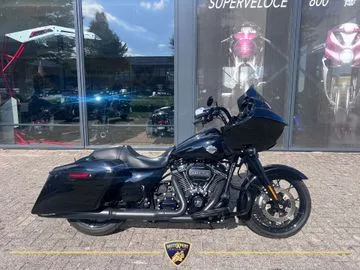 Harley-Davidson Road Glide (2022) — foto 1