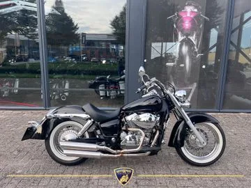 Honda VT 750C Shadow (2005) — foto 1