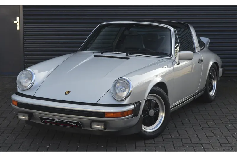 Porsche 911 (1977)