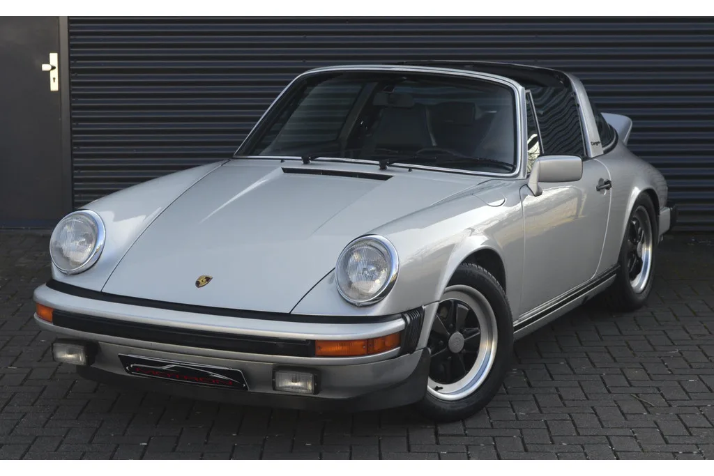 Porsche 911 (1977) — foto 1