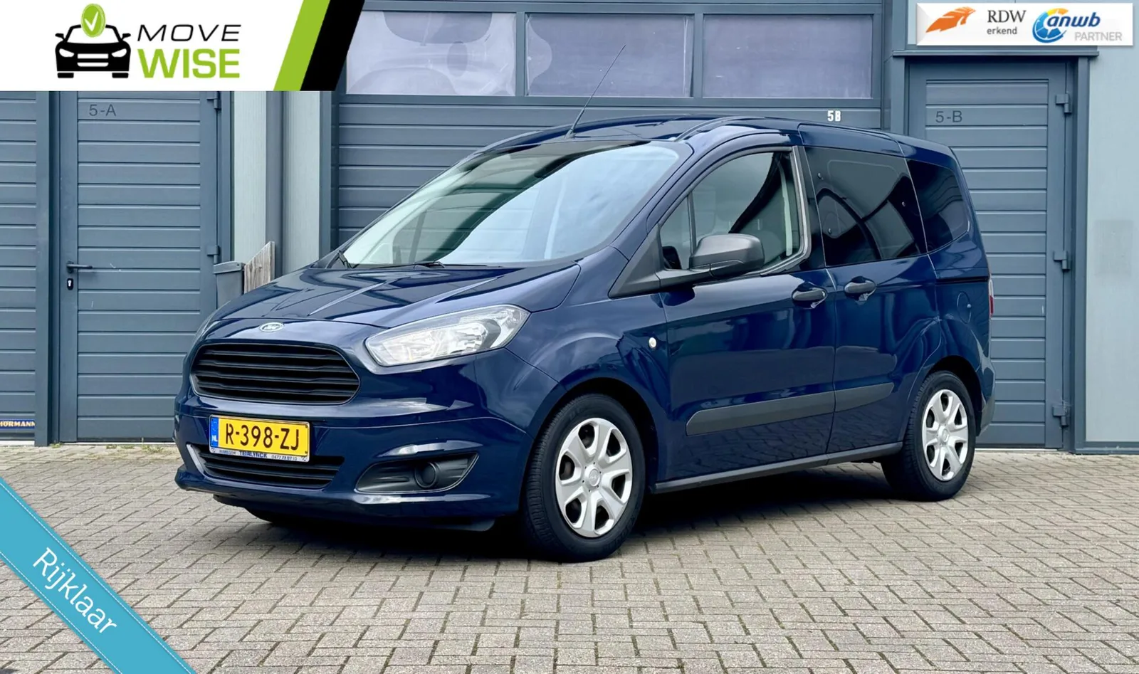 Ford Tourneo Courier (2018) — foto 1