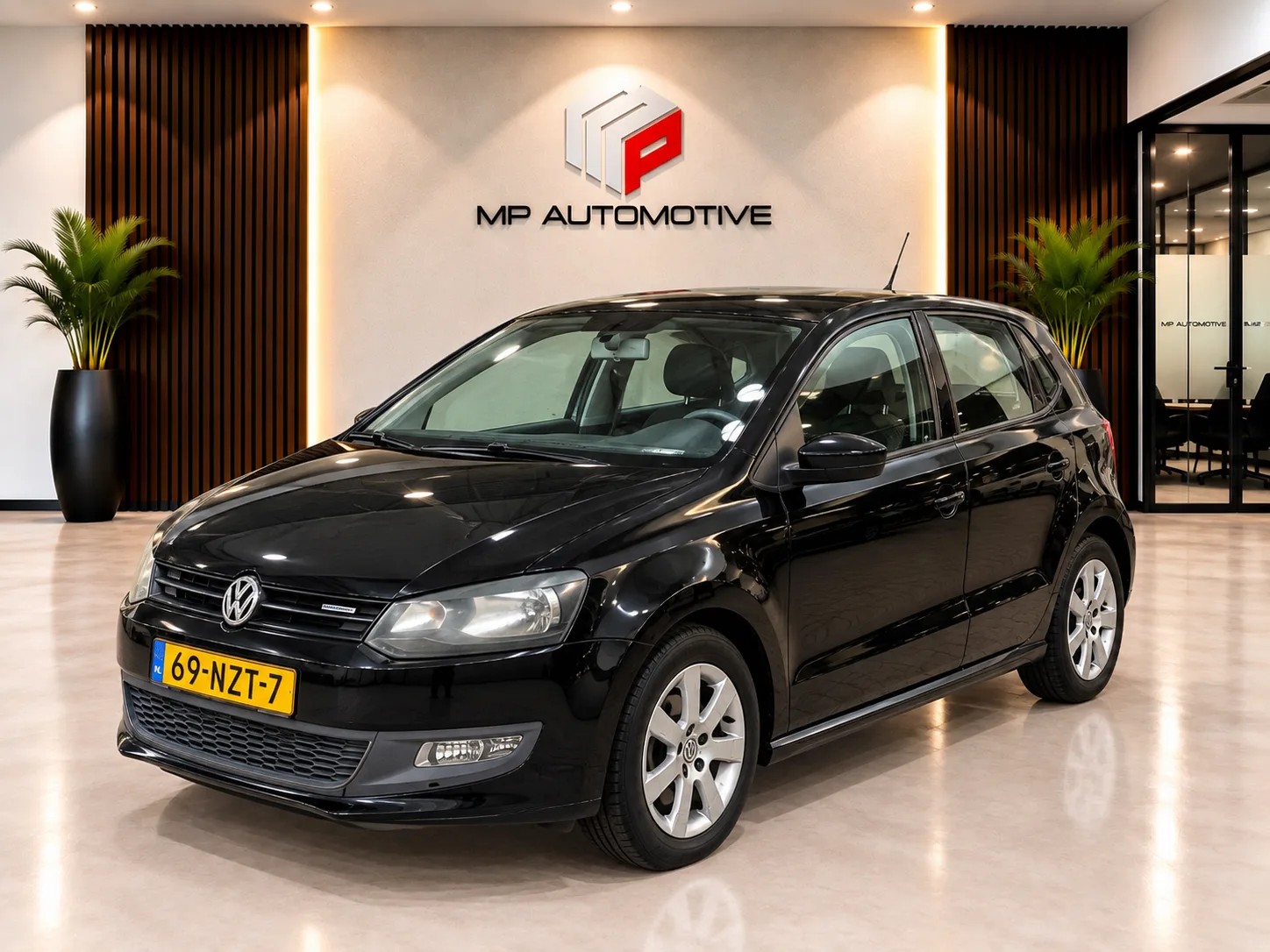 Volkswagen Polo (2011) — foto 1
