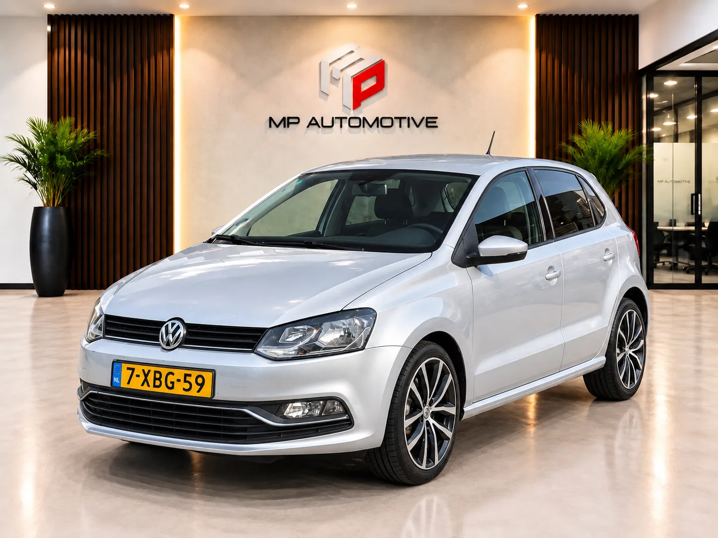 Volkswagen Polo (2014) — foto 1