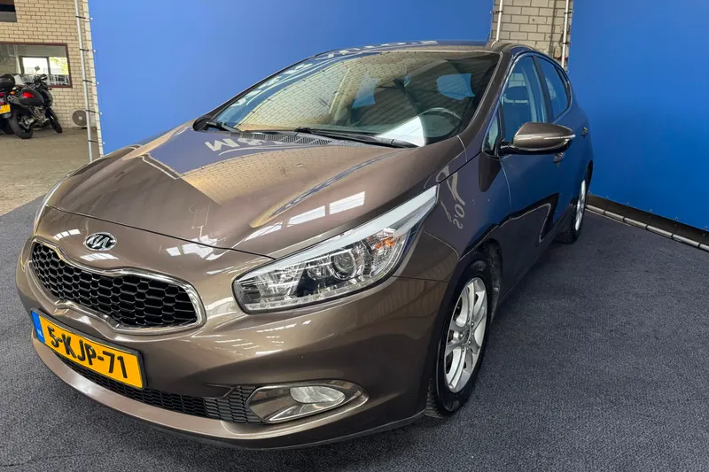 Kia Ceed (2013)