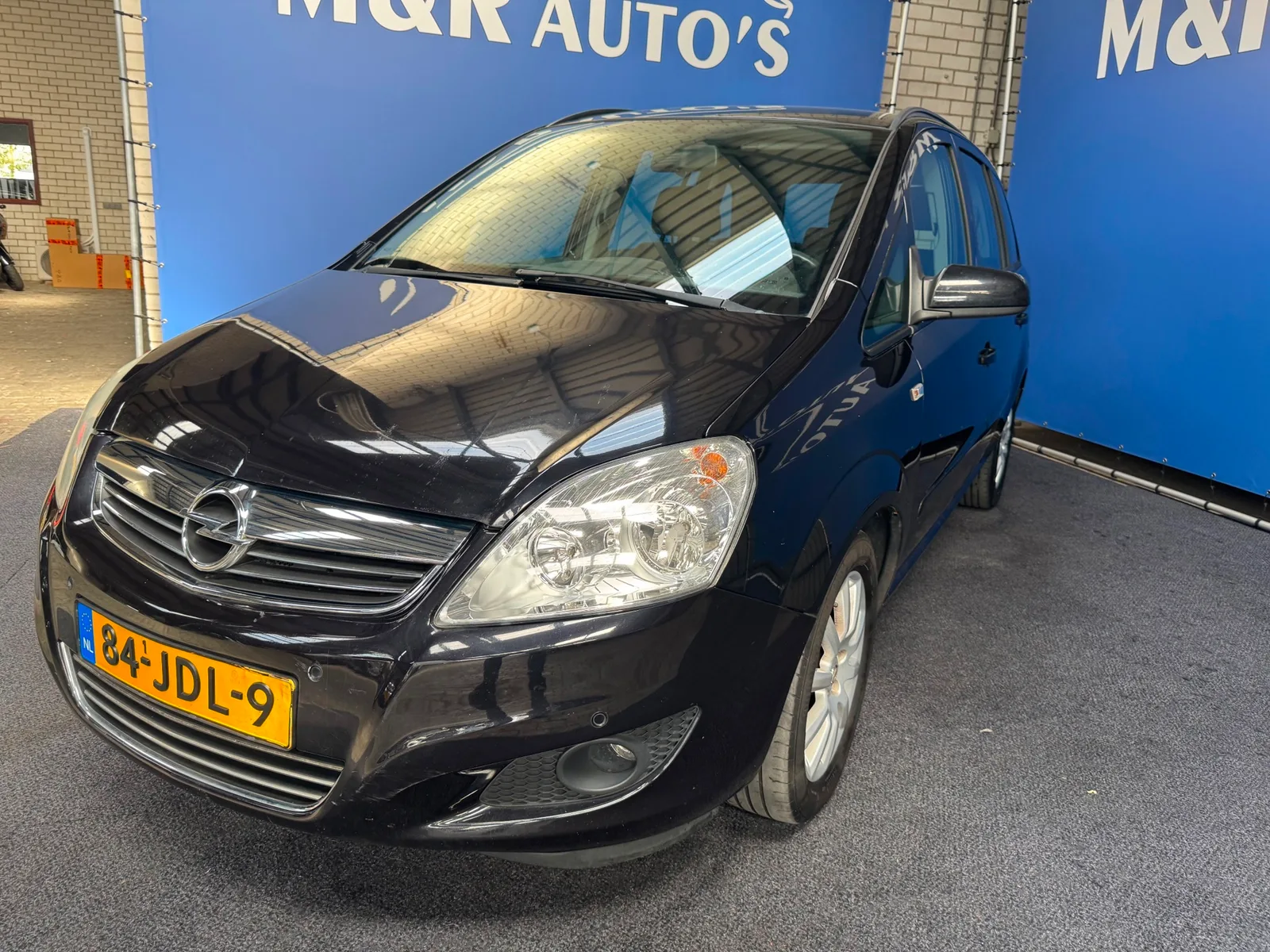 Opel Zafira (2009) — foto 1