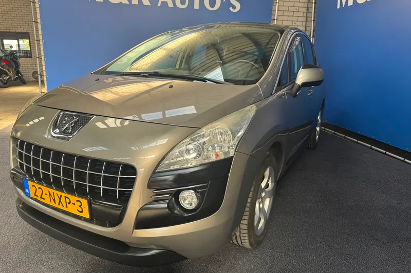 Peugeot 3008 (2011)