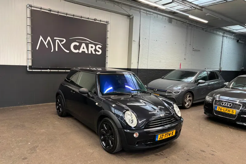 MINI One (2005)