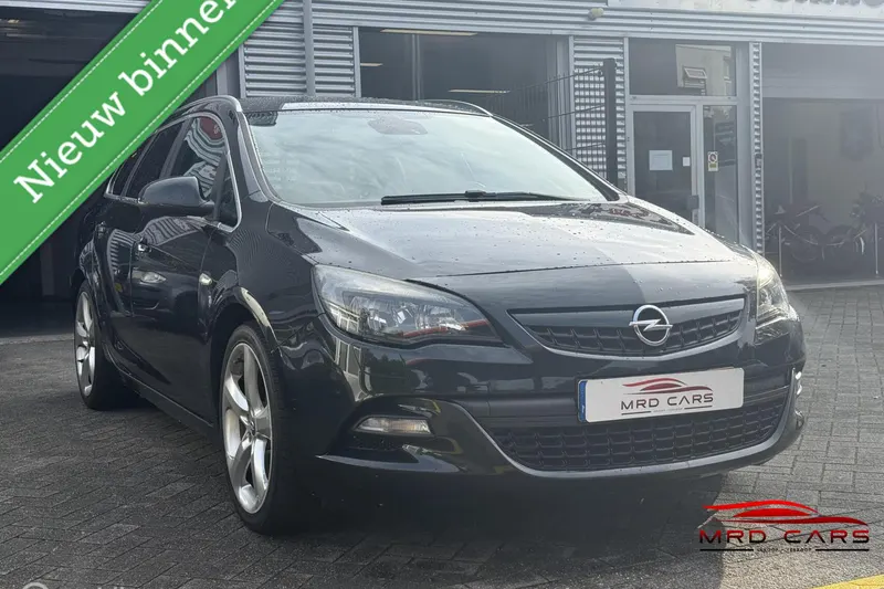 Opel Astra (2012)