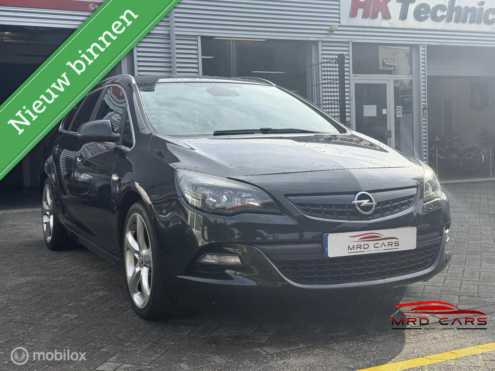 Opel Astra (2012) — foto 1