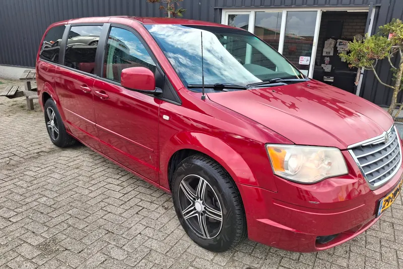 Chrysler Town and Country (2008)