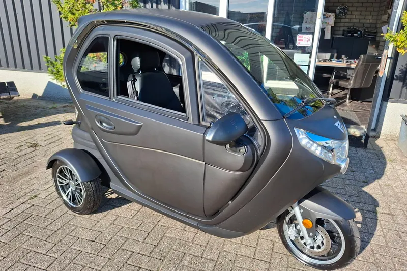Move Brommobiel (2022)
