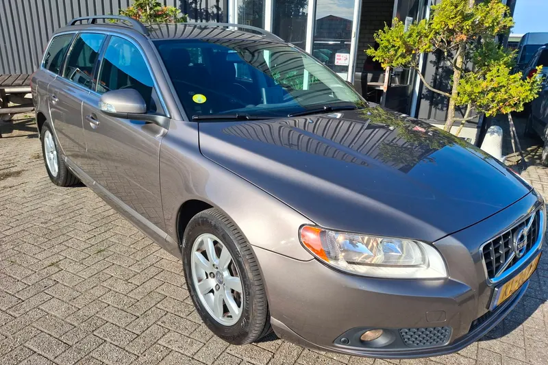 Volvo V70 (2010)