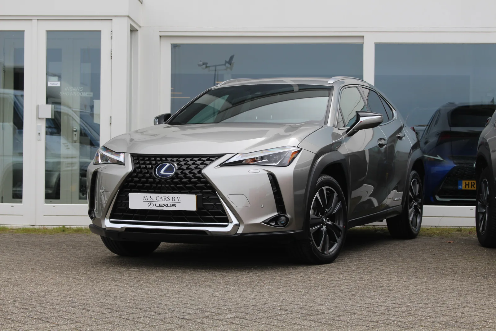 Lexus UX (2021) — foto 1