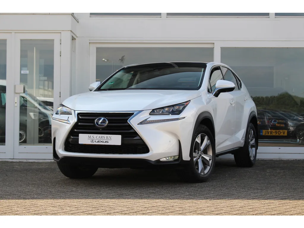 Lexus NX (2014) — foto 1