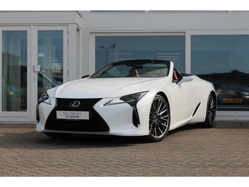 Lexus LC (2024) — foto 1